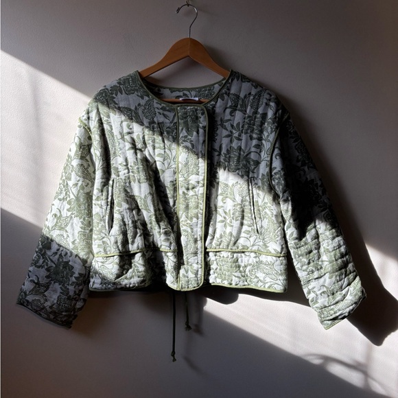 Storia Jackets & Blazers - Floral Green Quilted Jacket